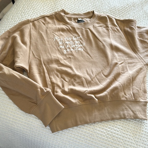 Slightly cropped crew - Picture 2 of 3